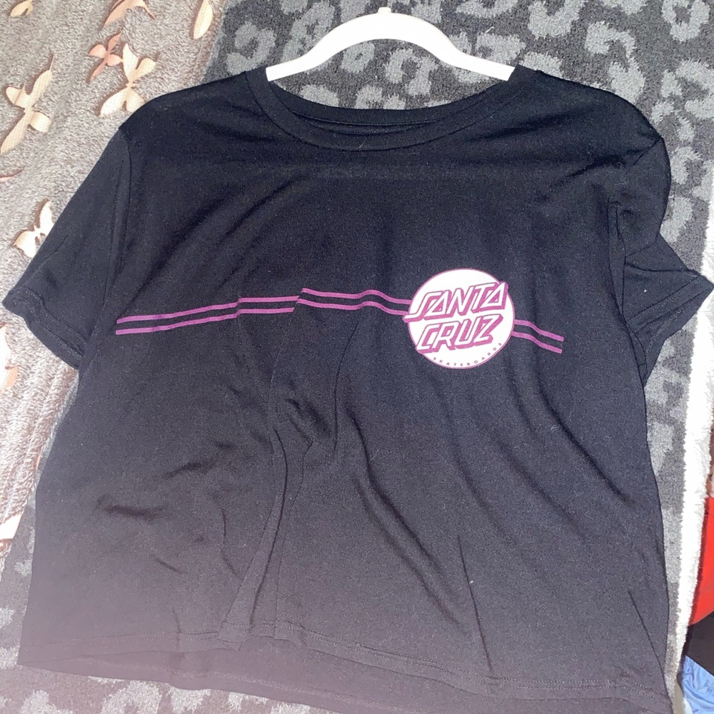 Santa Cruz Cropped Tee